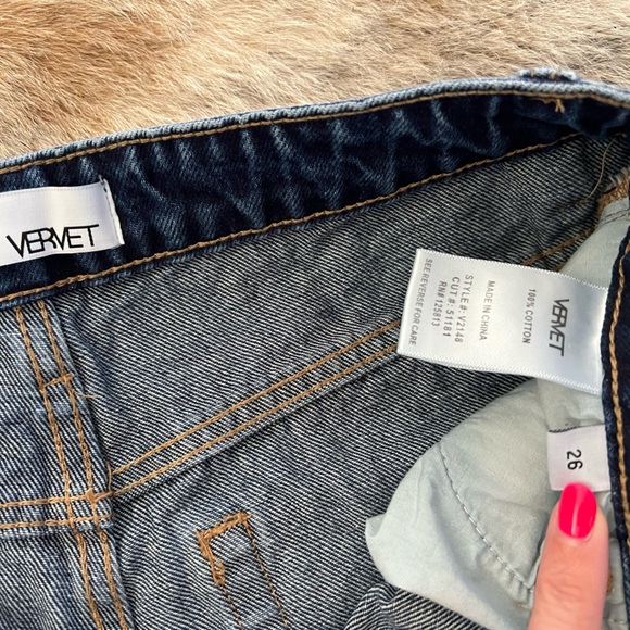 Vervet by Flying Monkey distressed jeans - Picture 4 of 4